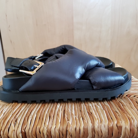 Guess Puff Sandals NEW! - Picture 2 of 14